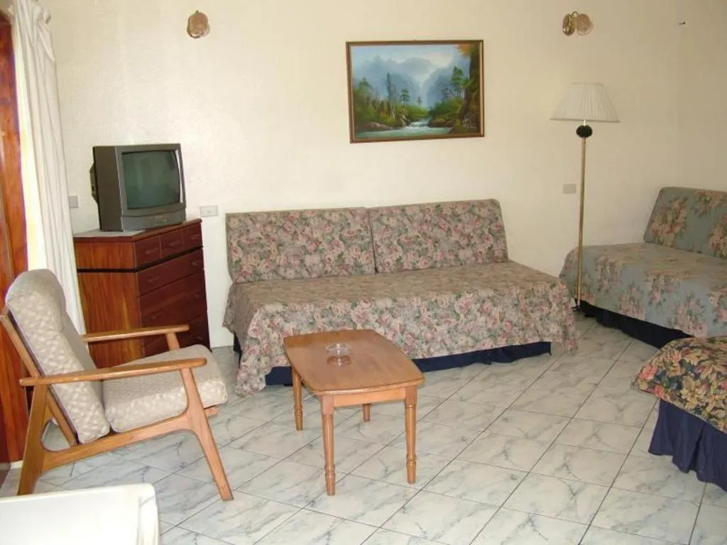 Southern Cross Hotel Fiji