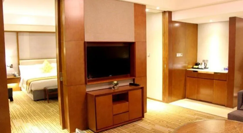 Bed in Shenyang Rayfont International Hotel