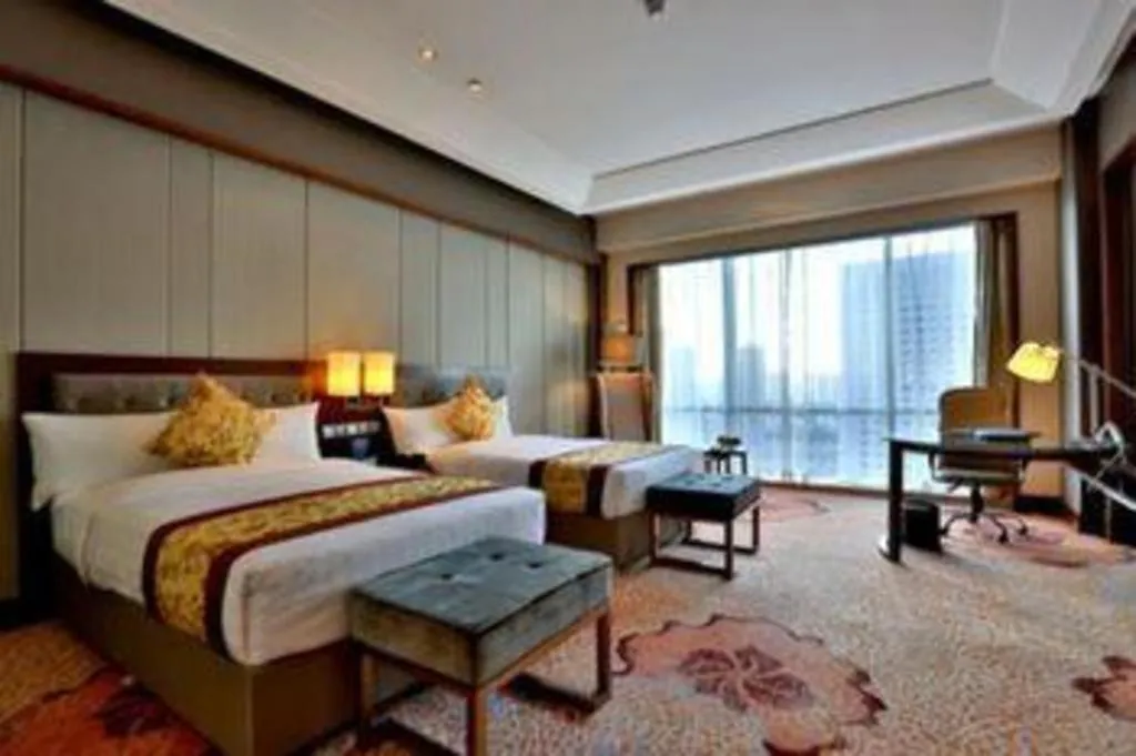 Bed in Shenyang Rayfont International Hotel