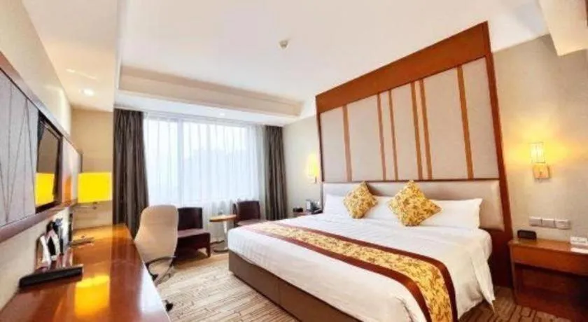 Bed in Shenyang Rayfont International Hotel