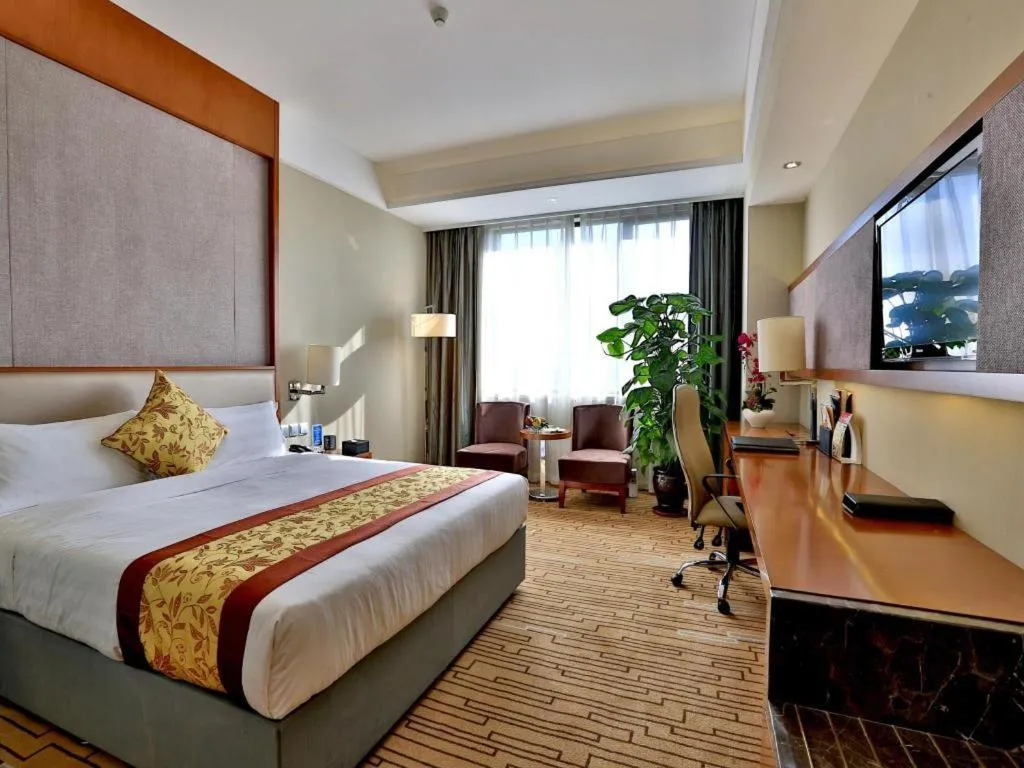 Bed in Shenyang Rayfont International Hotel