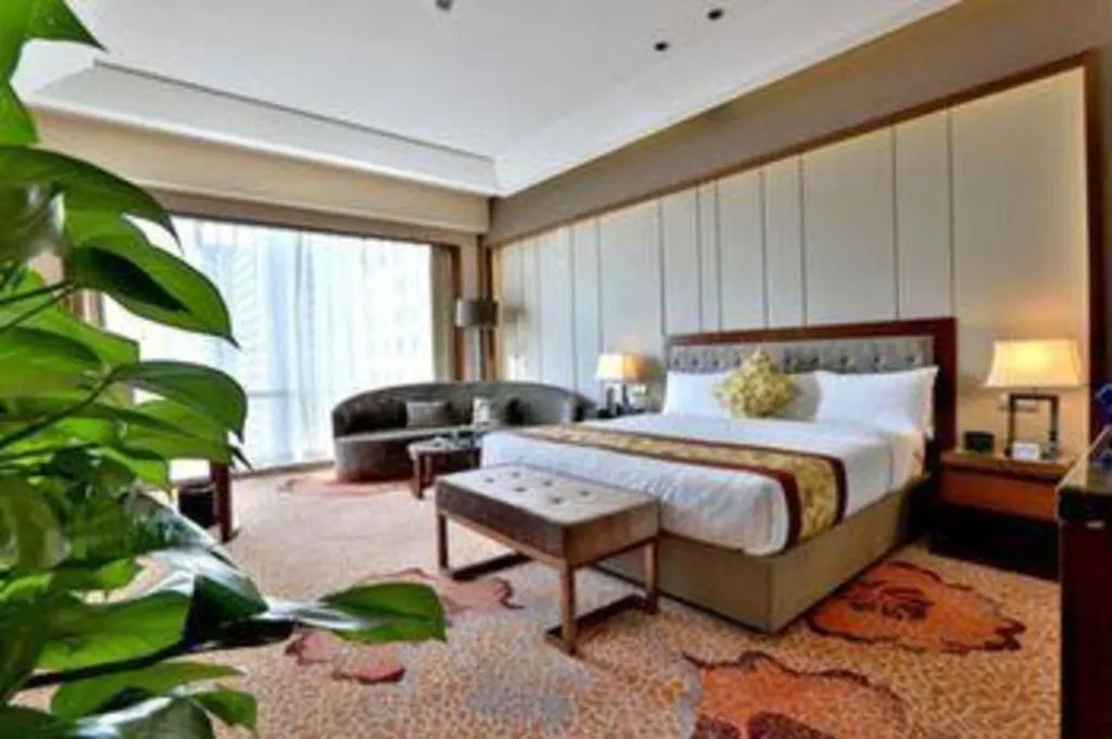 Bed in Shenyang Rayfont International Hotel