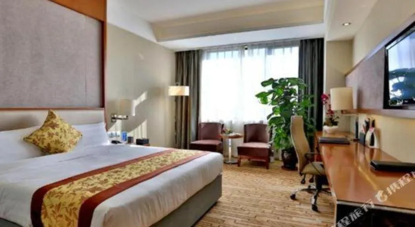 Bed in Shenyang Rayfont International Hotel