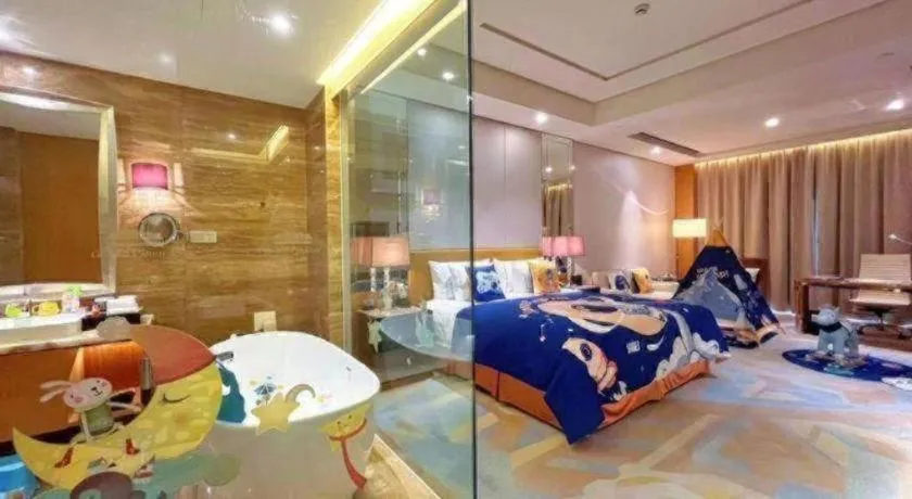 Bed in Grand Parkray Hangzhou Hotel