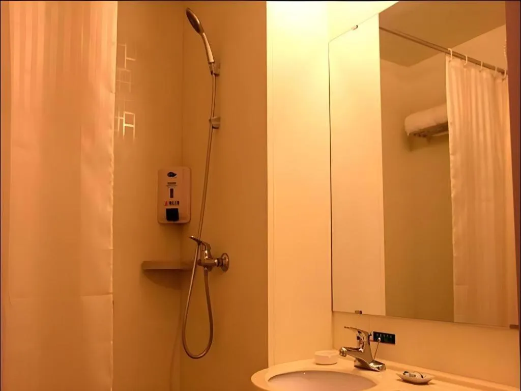 Jinjiang Inn Dalian Development Zone Jinma Road Light Railway Station