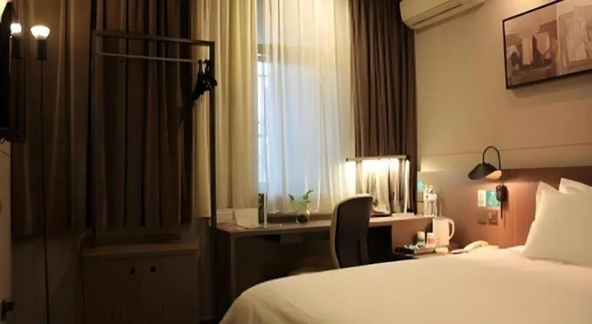 Bed in Jinjiang Inn Hangzhou Xihu Avenue Branch