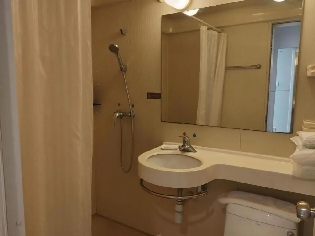 Jinjiang Inn Zhengzhou Railway Station Erqi Square Metro Station