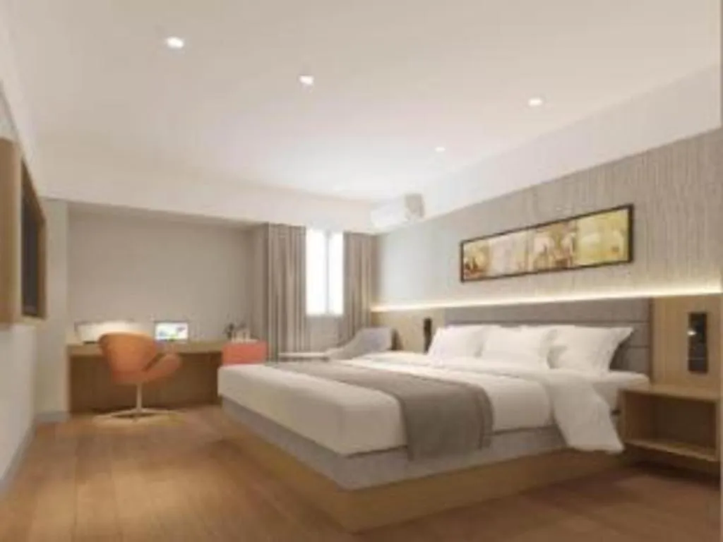 Bed in Jinjiang Inn Zhengzhou Railway Station Erqi Square Metro Station