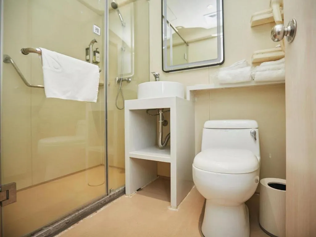 Jinjiang Inn Zhengzhou Railway Station Erqi Square Metro Station