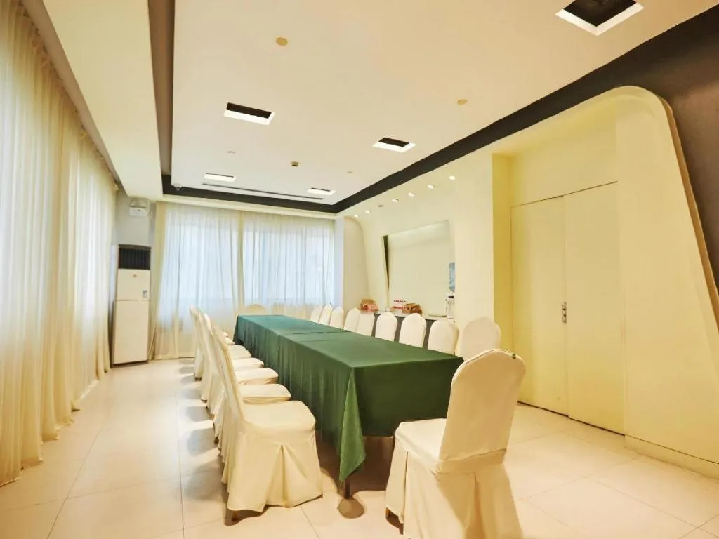 Jinjiang Inn Zhengzhou Railway Station Erqi Square Metro Station