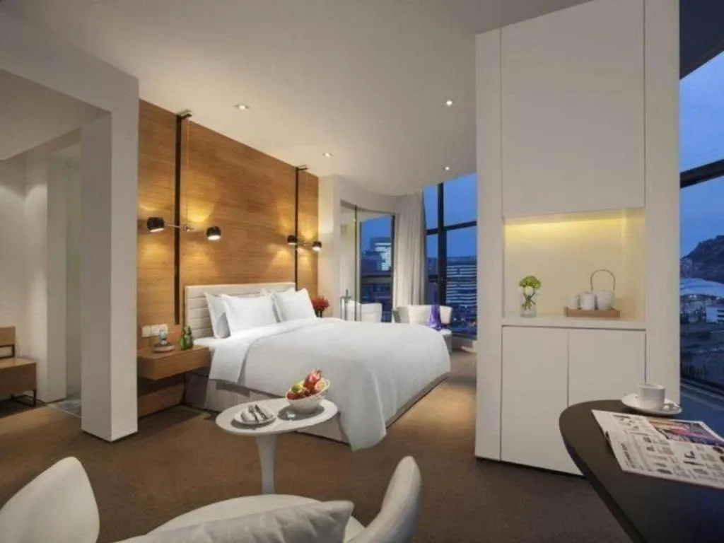 Bed in Himalayas Qingdao Hotel