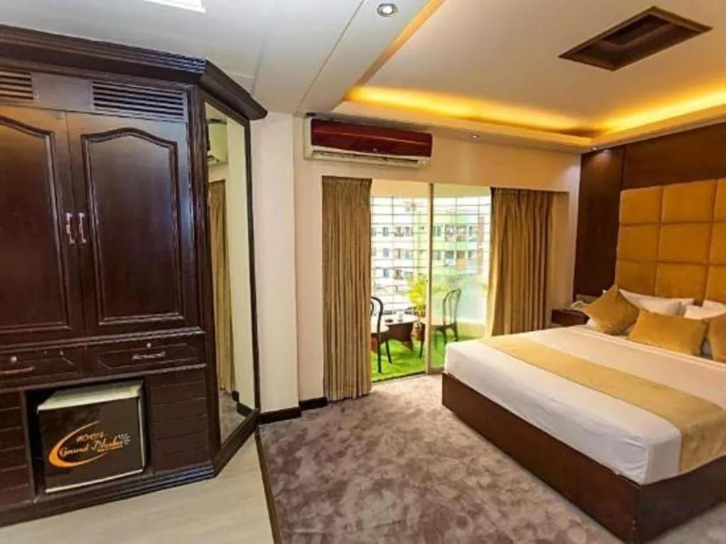 Bed in Grand Dhaka Hotel