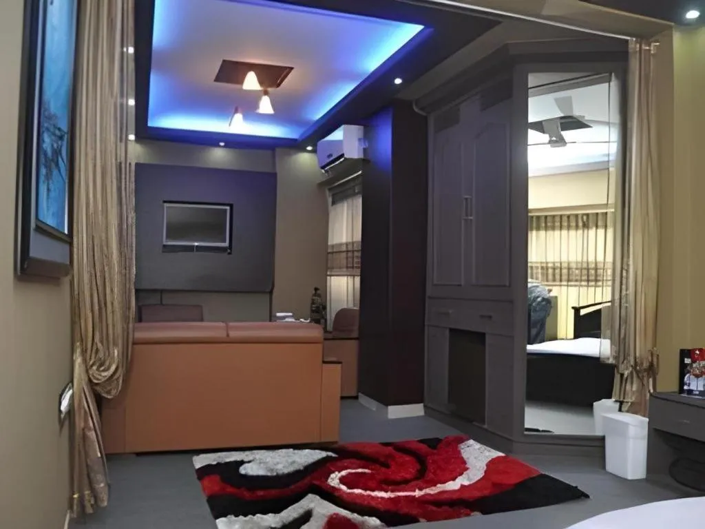 Bed in Grand Dhaka Hotel