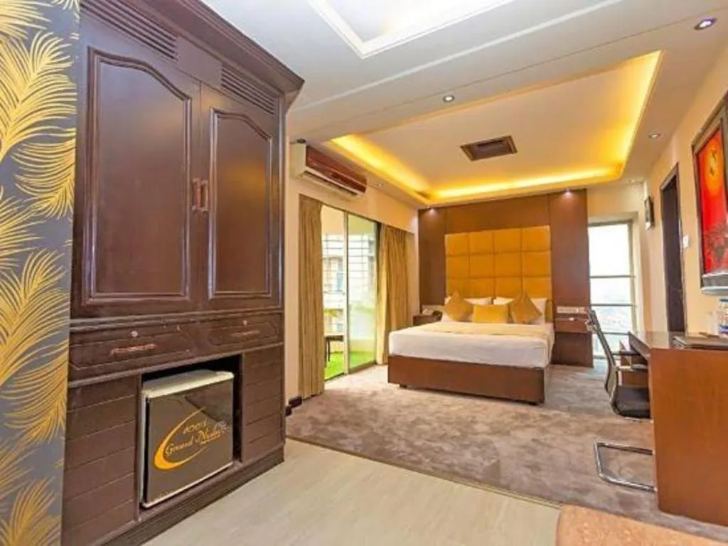 Bed in Grand Dhaka Hotel