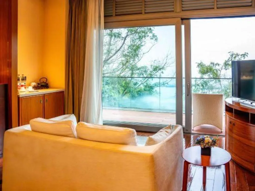 The Dreamland Resort