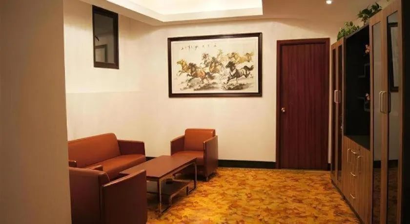 GreenTree Inn Shanghai South Railway Station Xujiahui Stadium Subway Station Shell Hotel