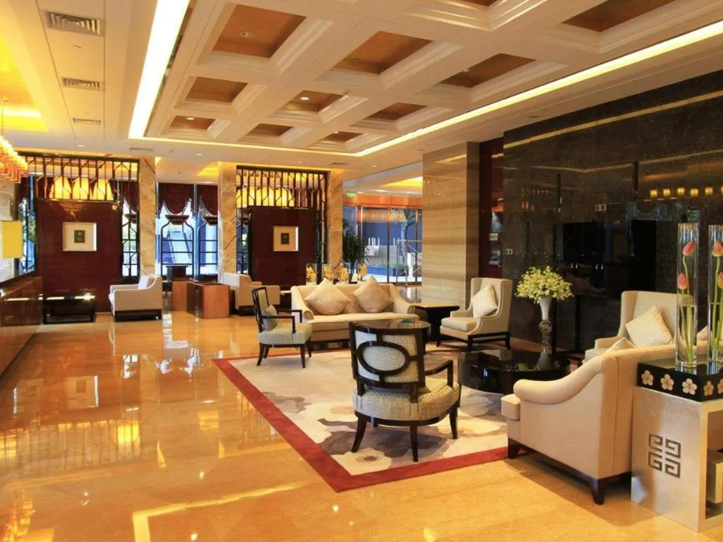 Zhangjiagang Zhonglian GDH International Hotel