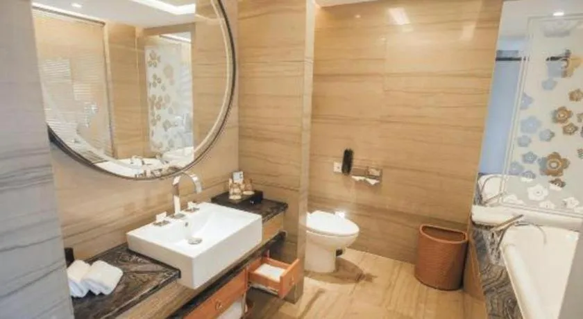 Zhangjiagang Zhonglian GDH International Hotel