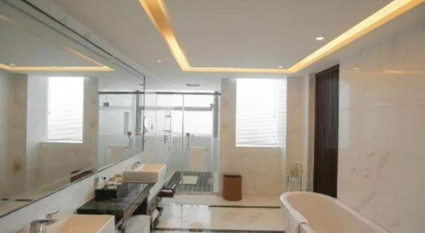 Zhangjiagang Zhonglian GDH International Hotel