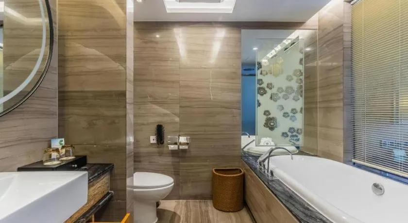 Zhangjiagang Zhonglian GDH International Hotel