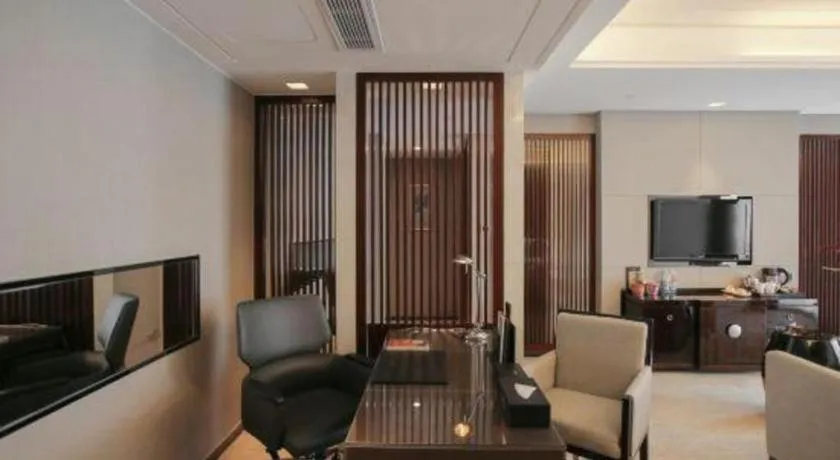 Zhangjiagang Zhonglian GDH International Hotel