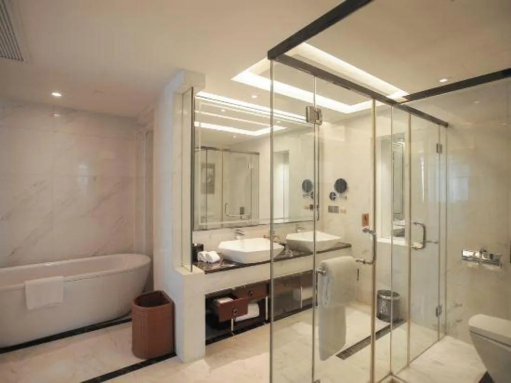 Zhangjiagang Zhonglian GDH International Hotel