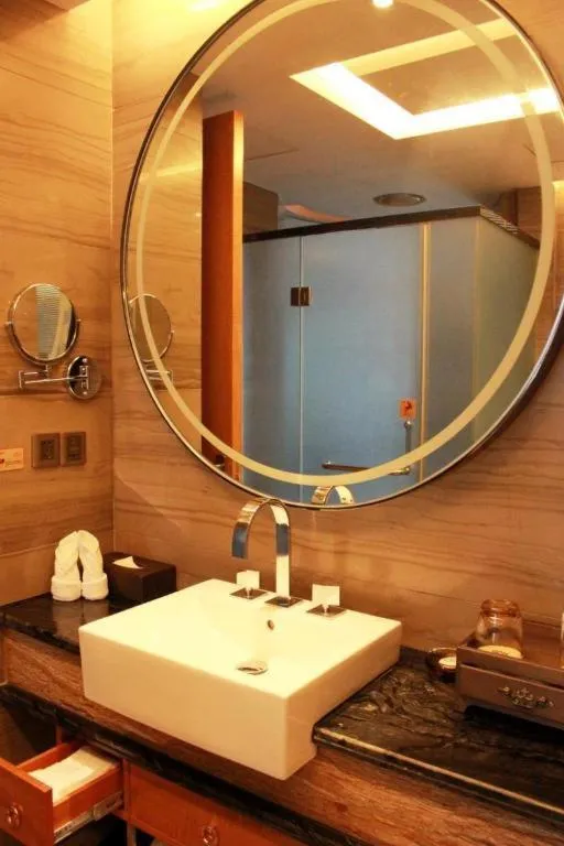 Zhangjiagang Zhonglian GDH International Hotel