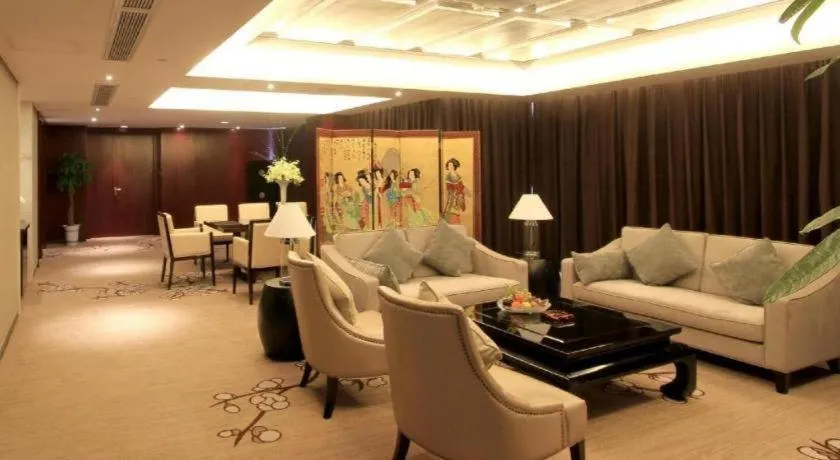 Zhangjiagang Zhonglian GDH International Hotel