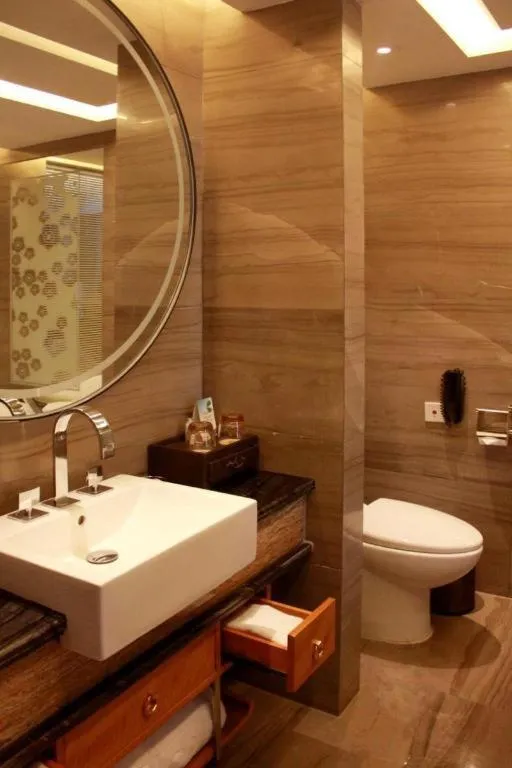 Zhangjiagang Zhonglian GDH International Hotel