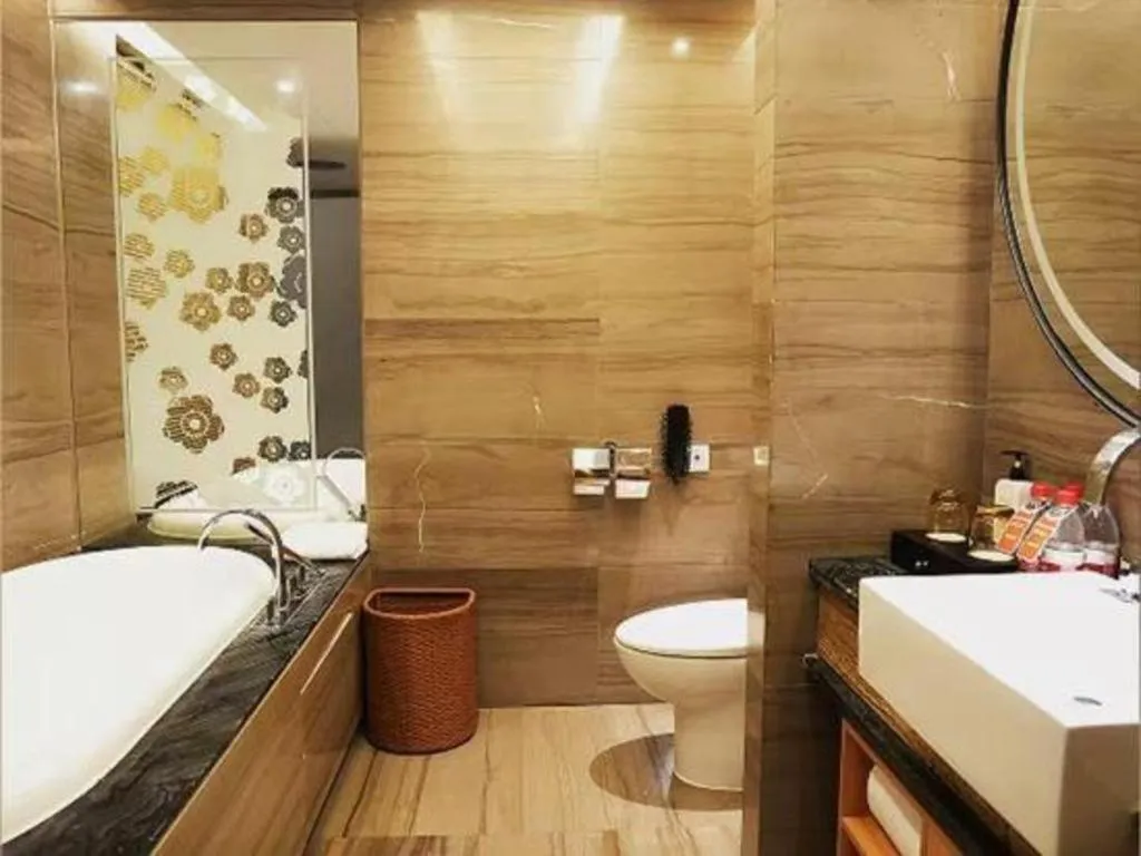 Zhangjiagang Zhonglian GDH International Hotel