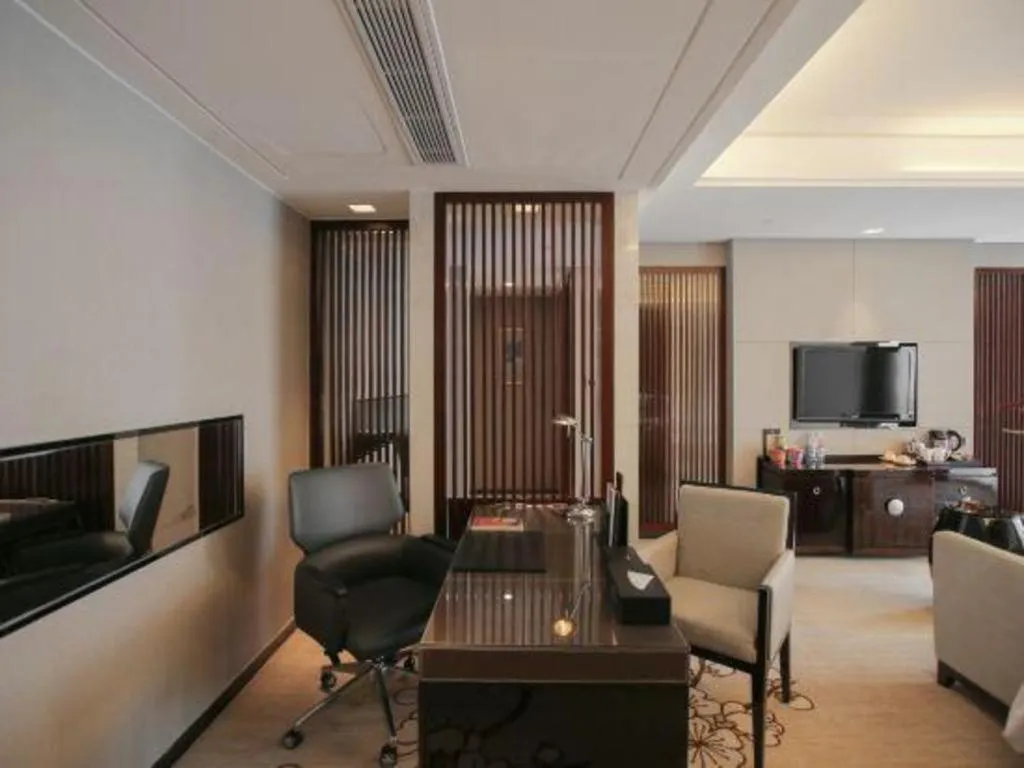 Zhangjiagang Zhonglian GDH International Hotel