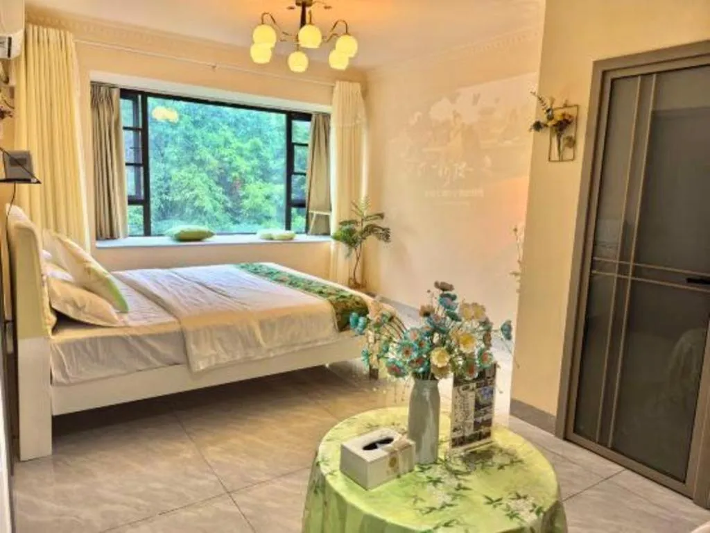 Bed in Parkside Hostel