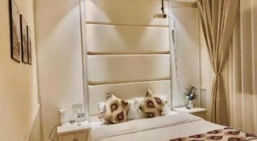 Bed in Parkside Hostel