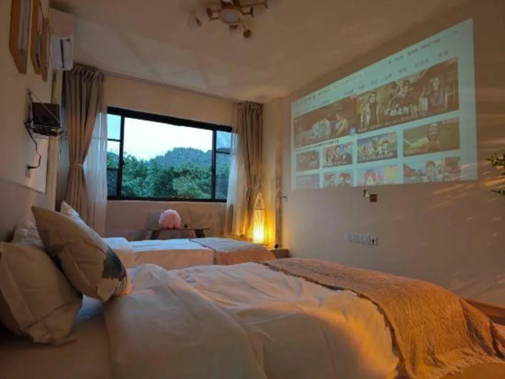 Bed in Parkside Hostel