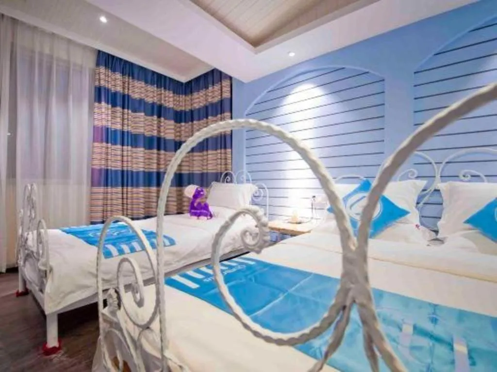 Bed in Parkside Hostel