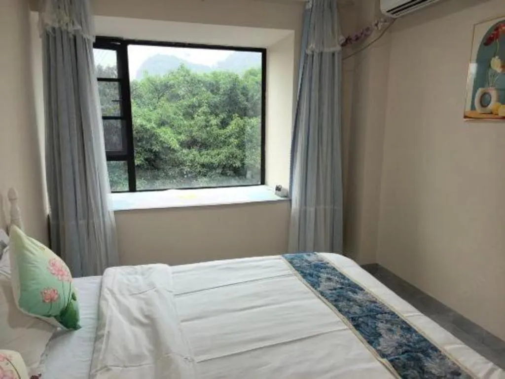 Bed in Parkside Hostel