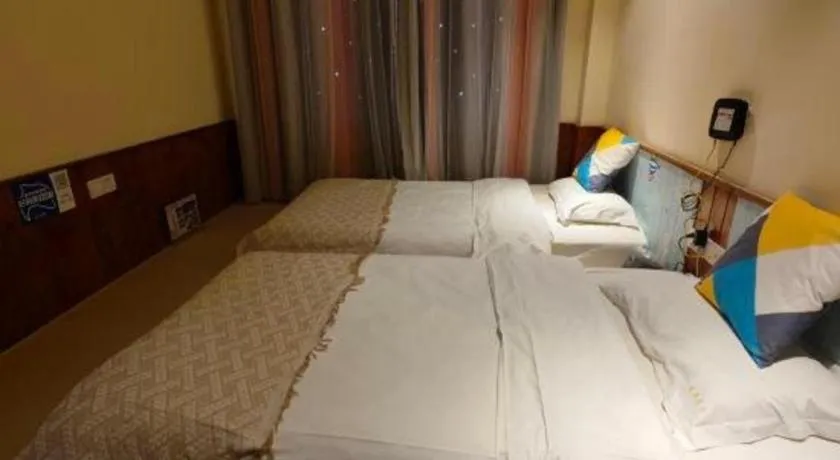 Bed in Parkside Hostel