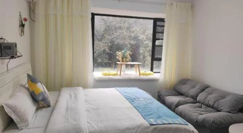 Bed in Parkside Hostel