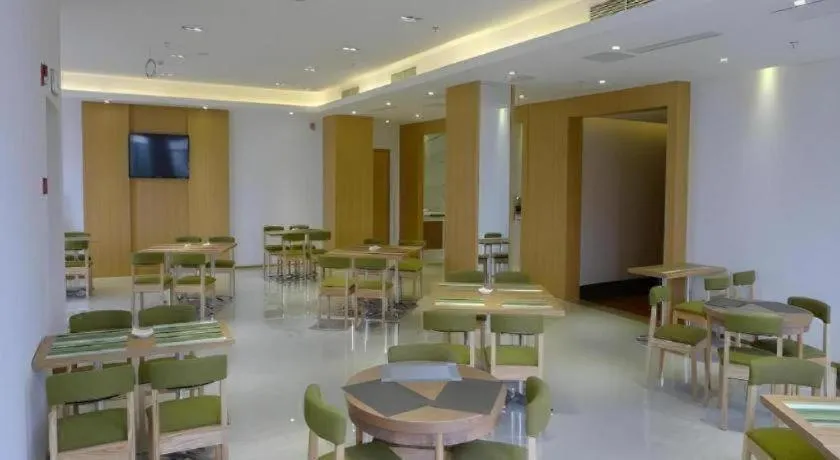 GreenTree Inn Shanghai Caohejing Development Zone Songjiang Park Jiuxin Road Business Hotel