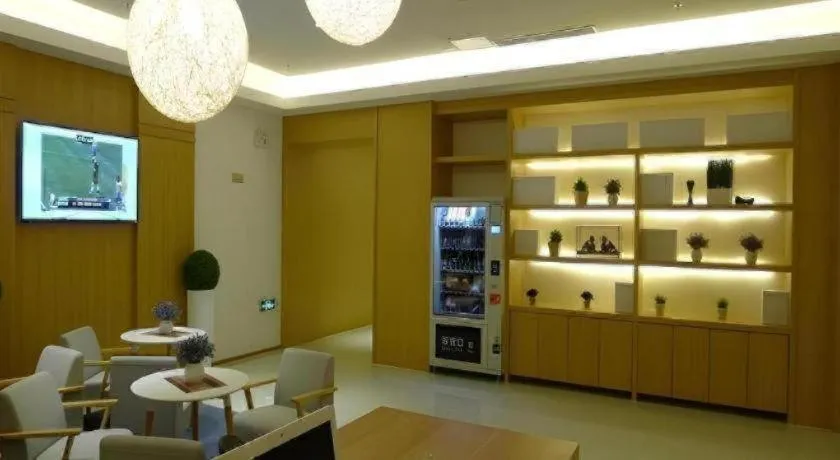 GreenTree Inn Shanghai Caohejing Development Zone Songjiang Park Jiuxin Road Business Hotel