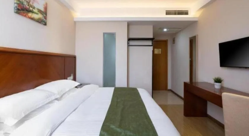Bed in GreenTree Inn Shanghai Caohejing Development Zone Songjiang Park Jiuxin Road Business Hotel