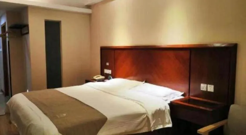 Bed in GreenTree Inn Shanghai Caohejing Development Zone Songjiang Park Jiuxin Road Business Hotel