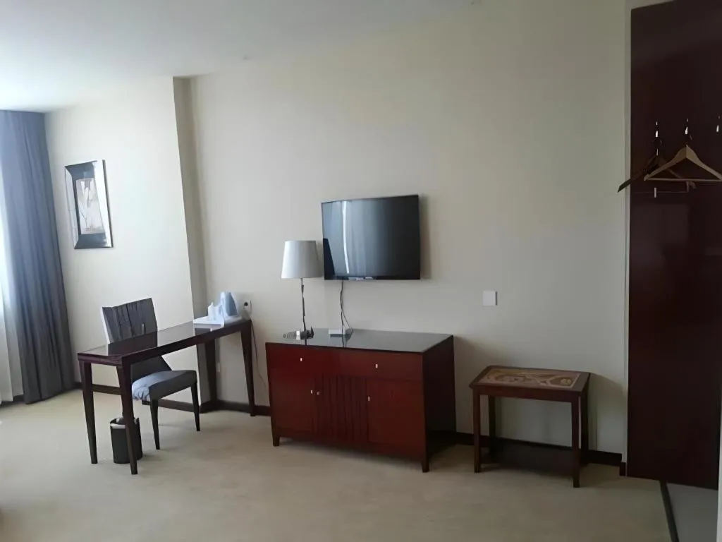 Xinxiang Zhongzhou Yihe Hotel