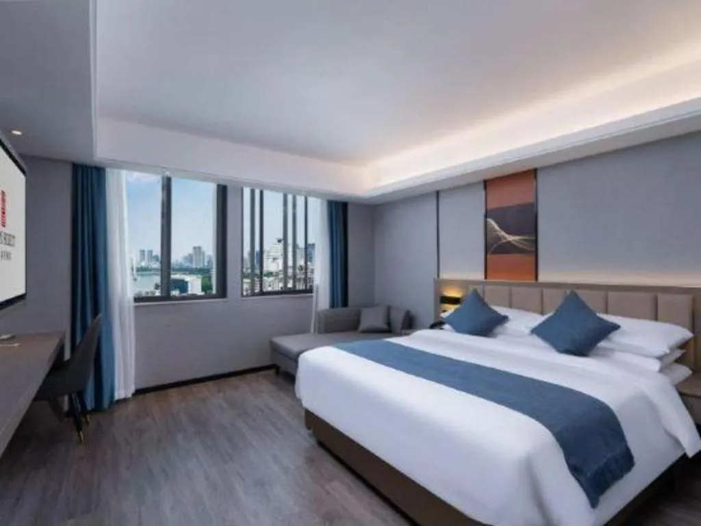 Bed in Nanning Prince Hotel