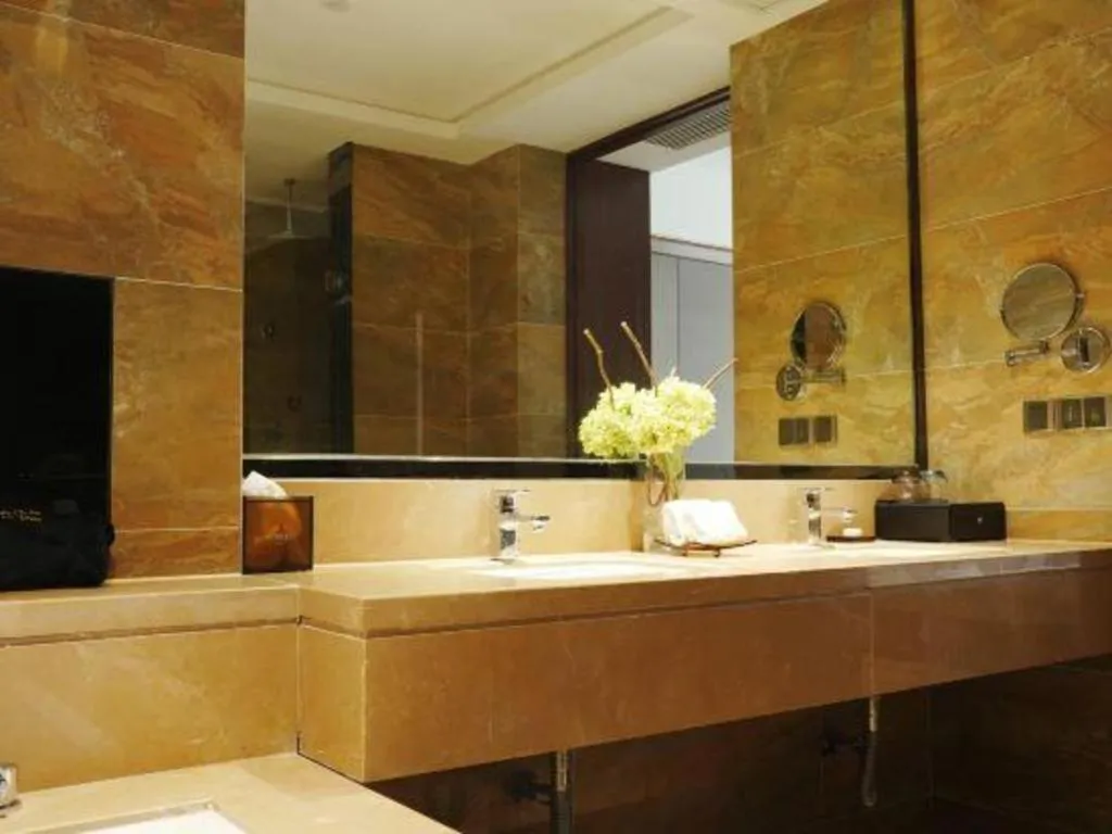 Jiyuan Oriental Jianguo Hotel