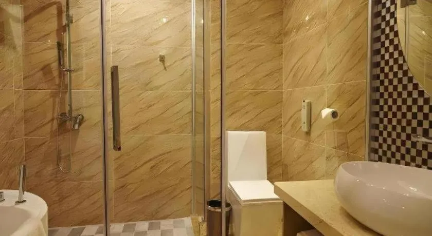 Lavande Hotel Wuhan Huanghelou Branch