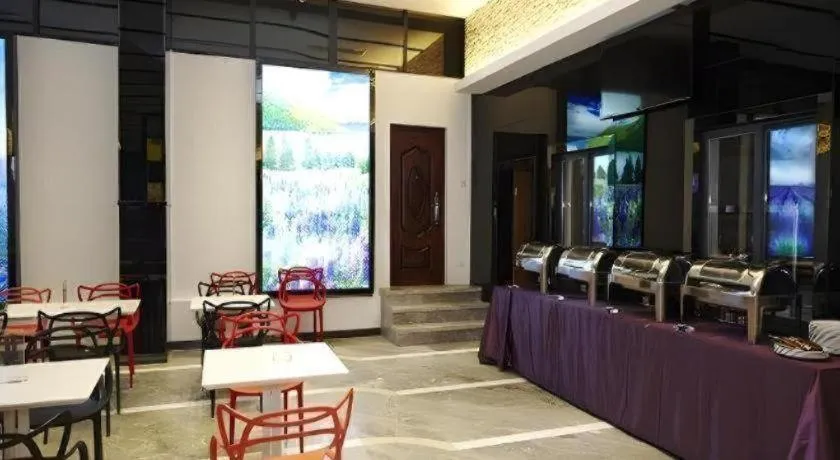 Lavande Hotel Wuhan Huanghelou Branch