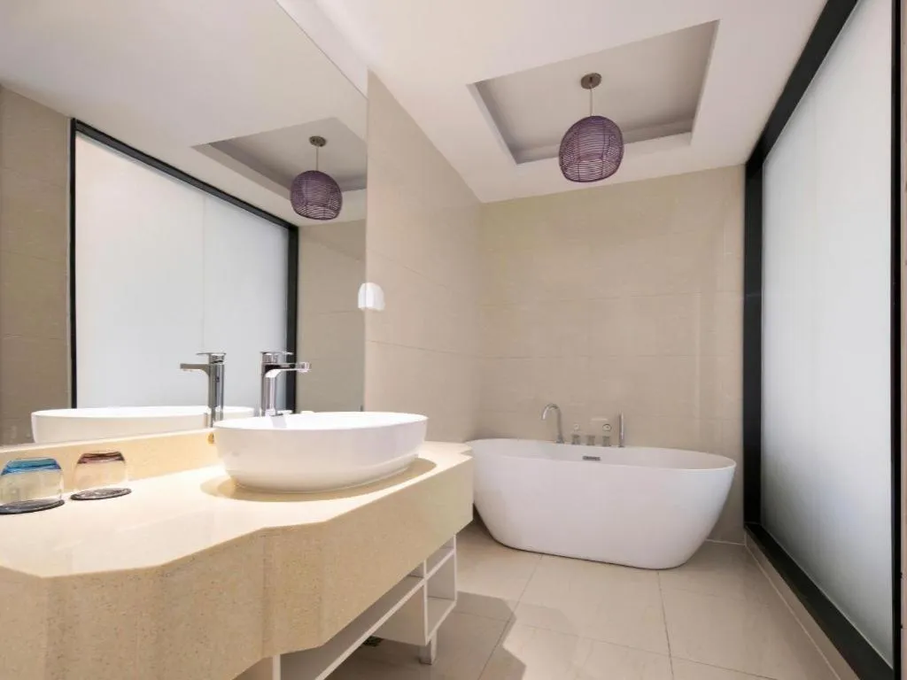 Lavande Hotel Wuhan Huanghelou Branch