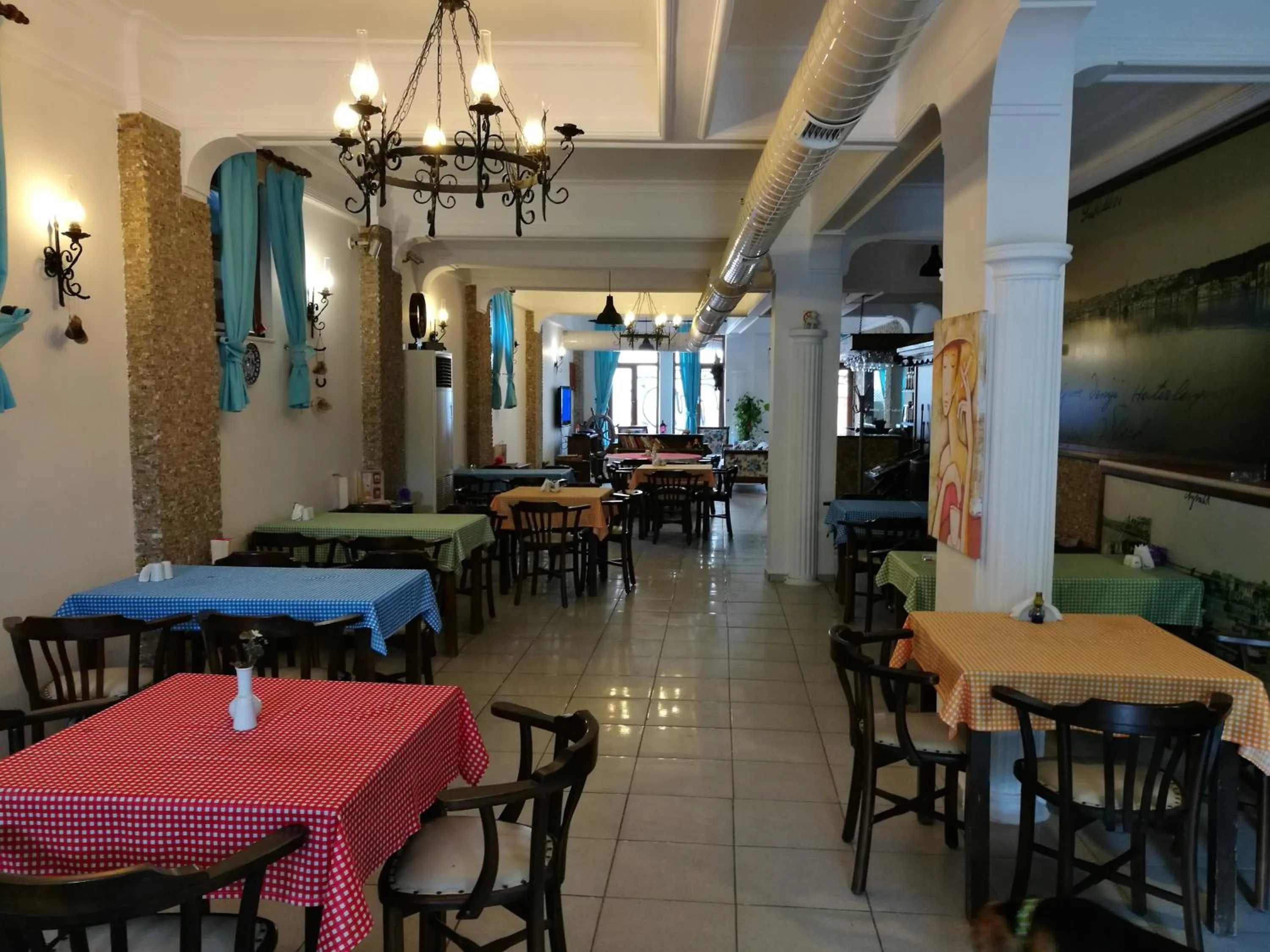 Restaurant/places to eat in Setenay otel