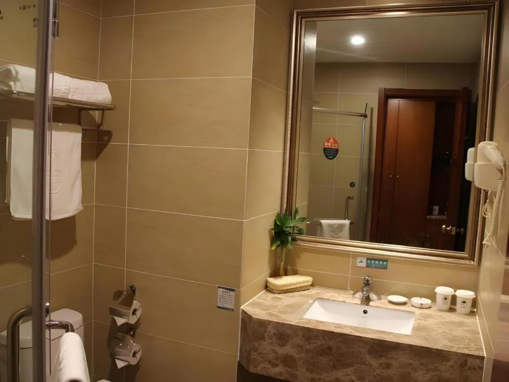 GreenTree Inn Jiangxi Nanchang XianGYAng Road Lianxi Road Business Hotel